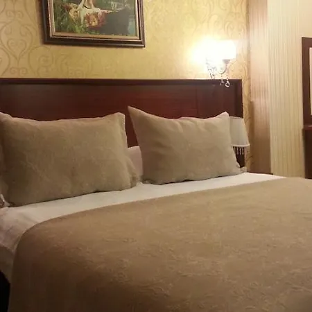Regency World & 4*
